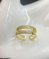 Ring with crystal stones