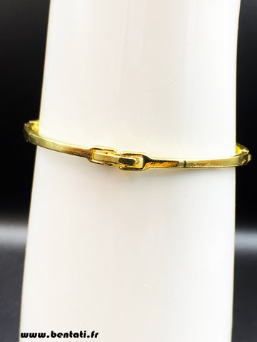 Elegant bangles with crystal stone