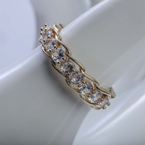 Crystal ring with gold-tone or silver-tone colour for women's accessories by Bentati Fashion Dubai