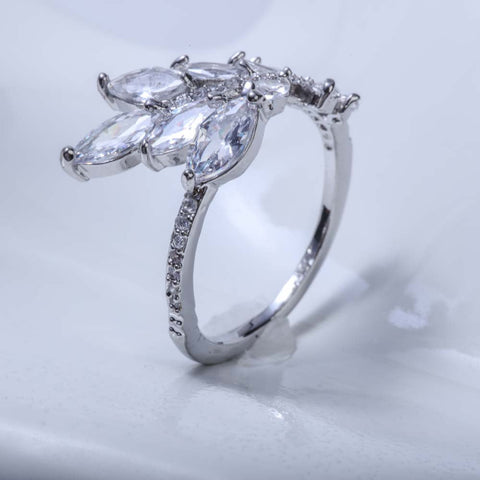 Flower ring with crystal stones for women's accessories by Bentati Fashion Dubai