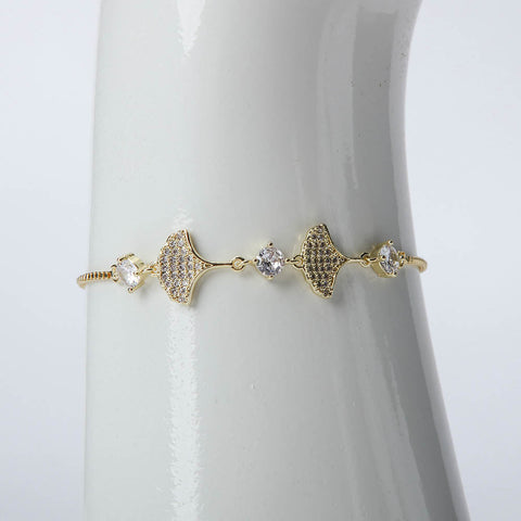Golden chain bracelet with crystal stones for women's accessories by Bentati Fashion Dubai