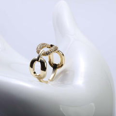 Golden chain ring with crystal stones for women's accessories by Bentati Fashion Dubai