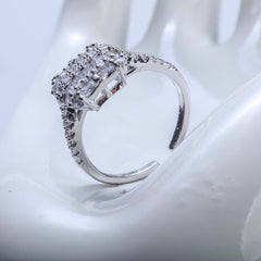 Silver crystal ring for women's accessories by Bentati Fashion Dubai