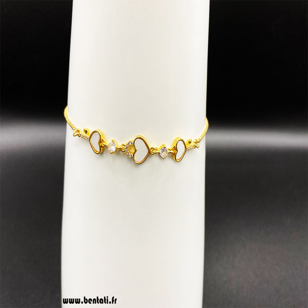 Stylish heart bracelet with crystal stone