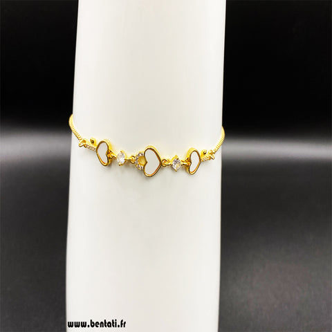 Stylish heart bracelet with crystal stone